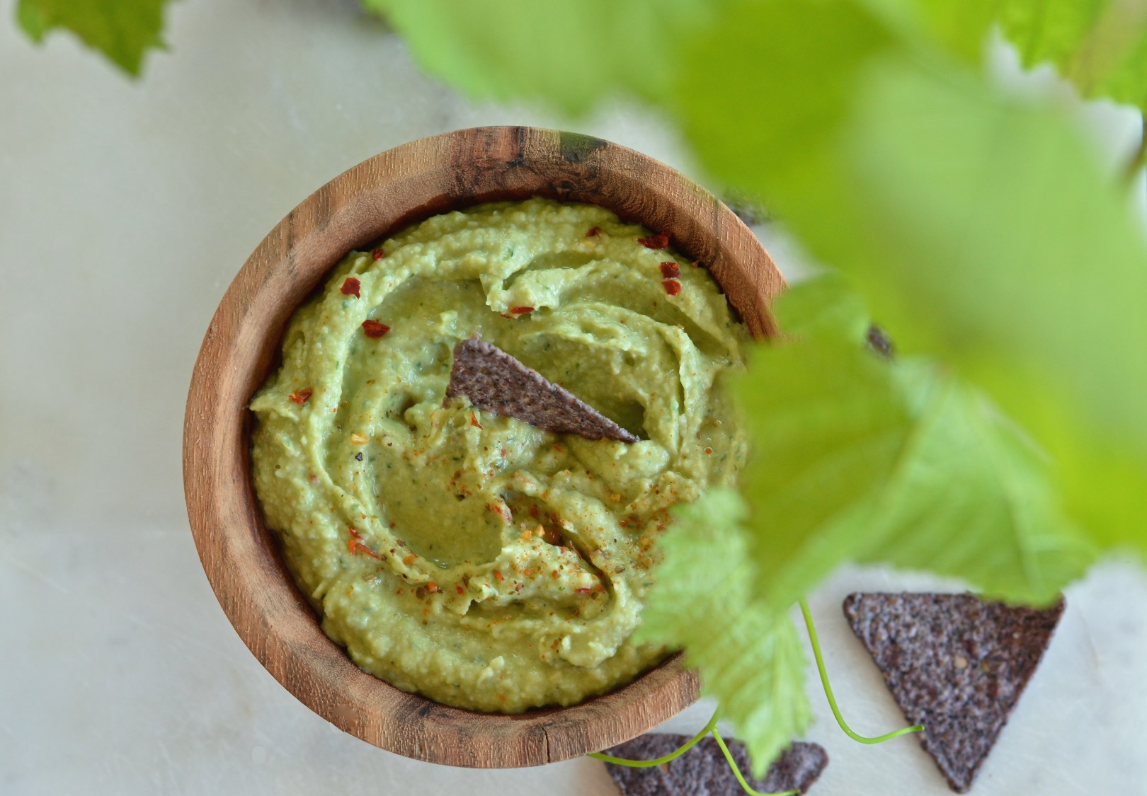 Guaca-hummus