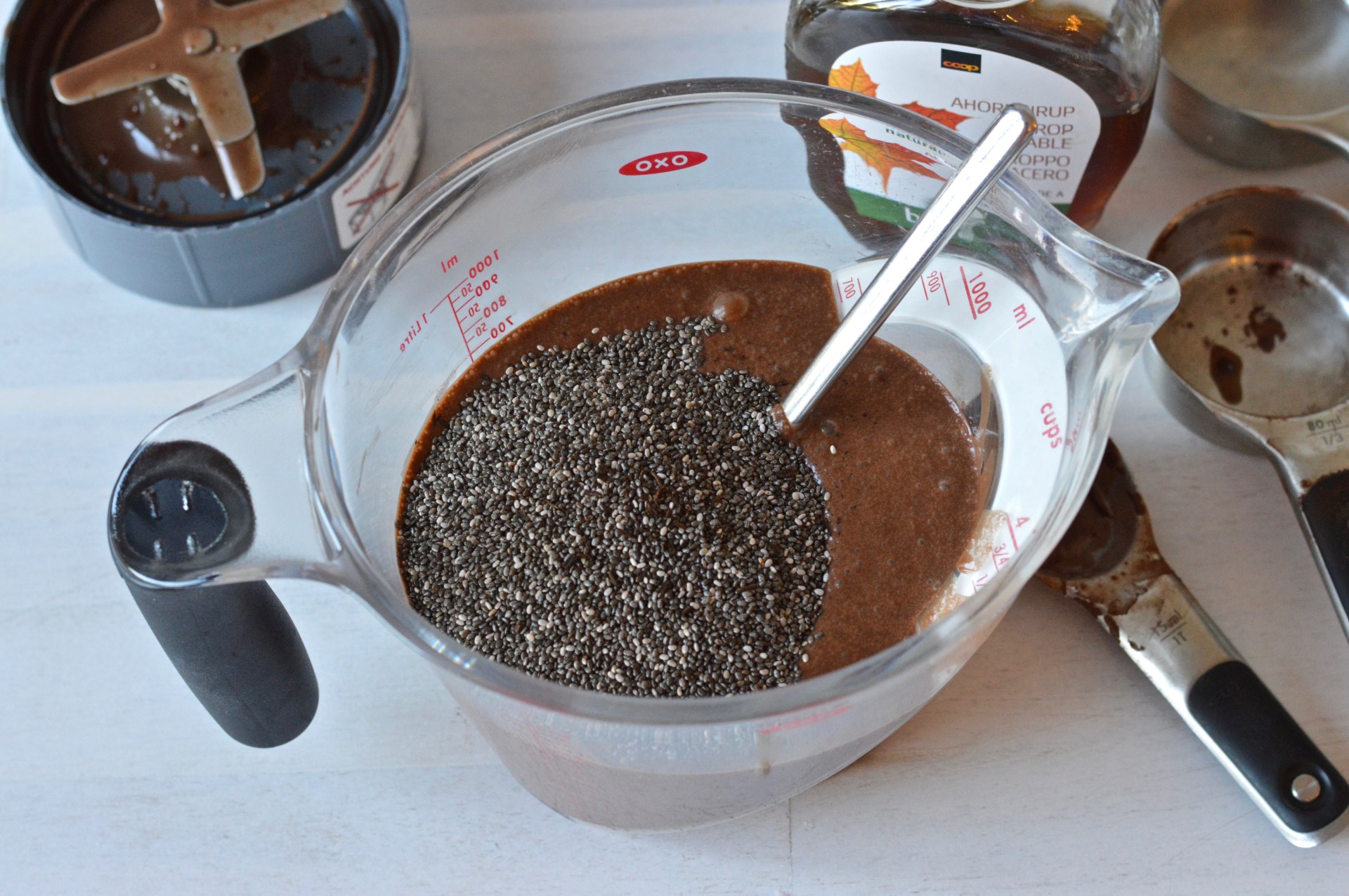 Chocolate chia puddings