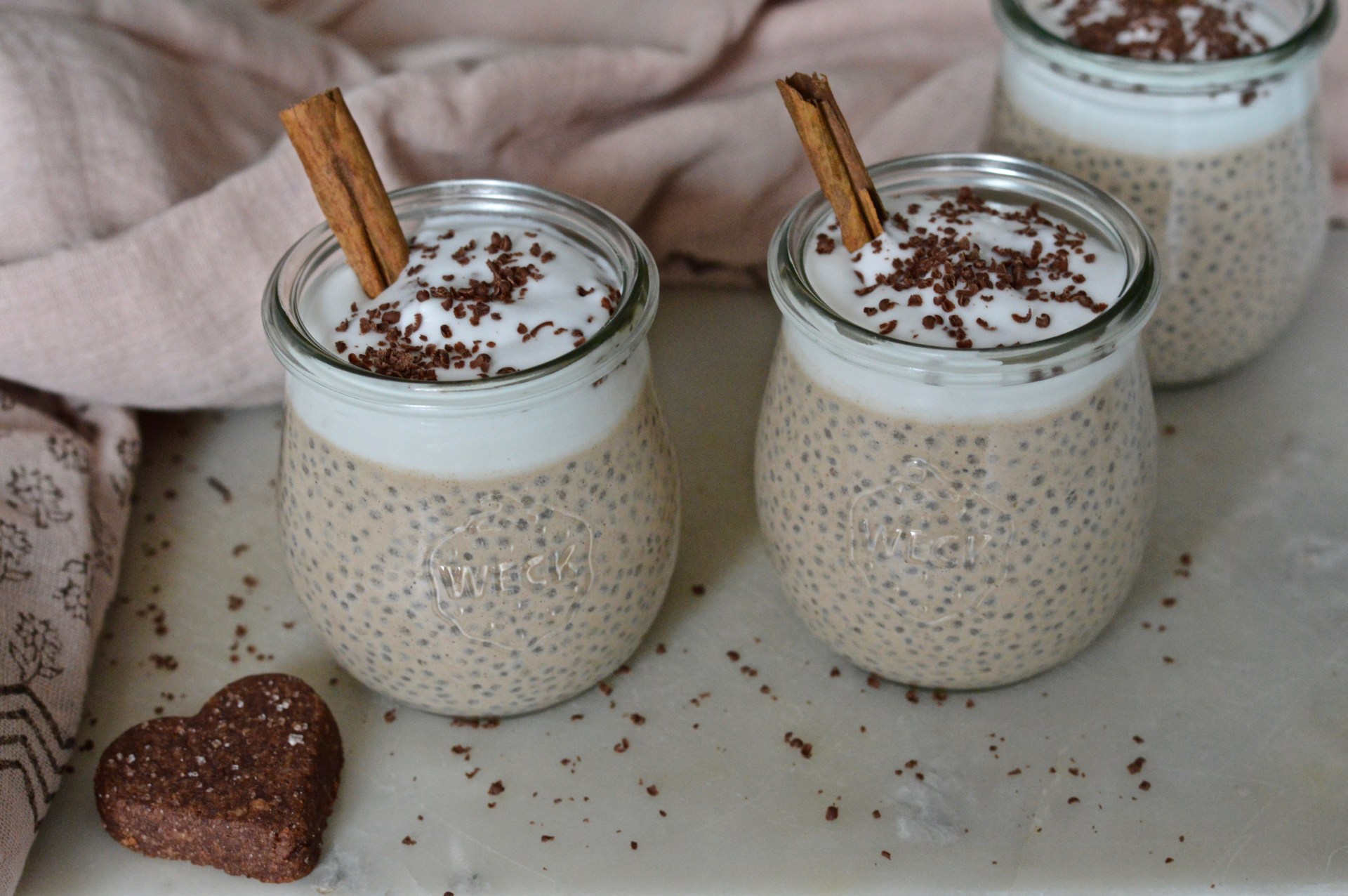 Chia puddings Chia Chai latte puddings
